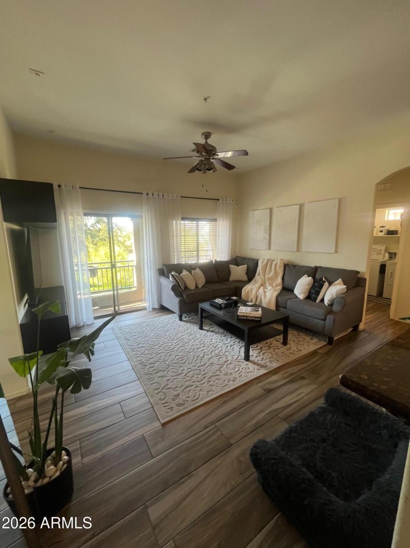 5CD47803-F7FC-4DD7-BC17-D84B3467E930