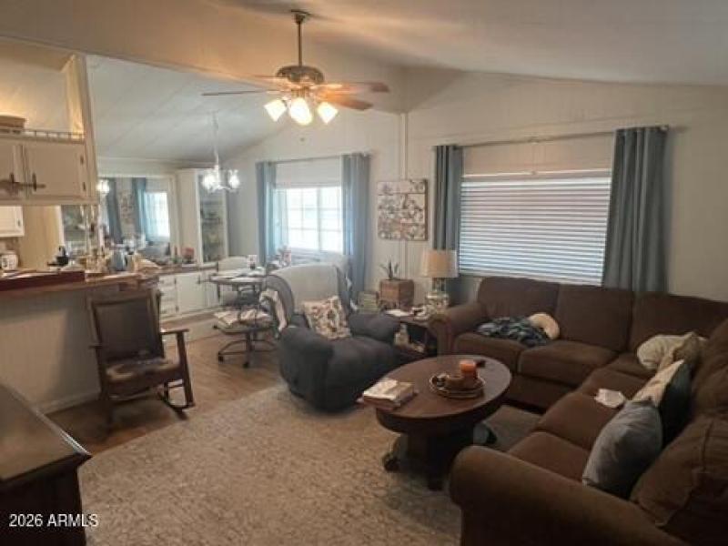 F2B17FAA-4123-4067-BDA8-1C8AD8633BAA_4_5