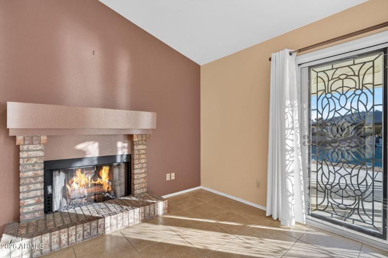 10-web-or-mls-17- E Artesian Way