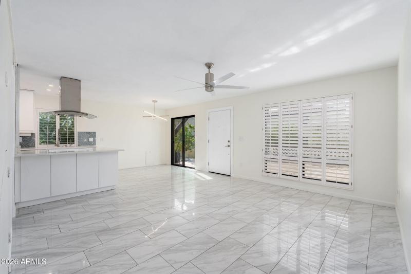 1811 E Hayward Ave UNIT 1 - 03