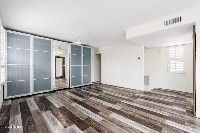 1811 E Hayward Ave UNIT 1 - 10