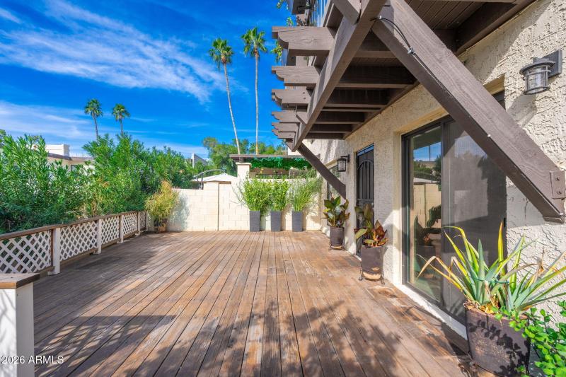 1811 E Hayward Ave UNIT 1 - 14