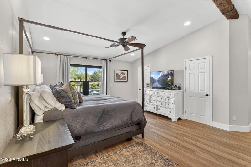 24-web-or-mls-50-E Dixileta Dr