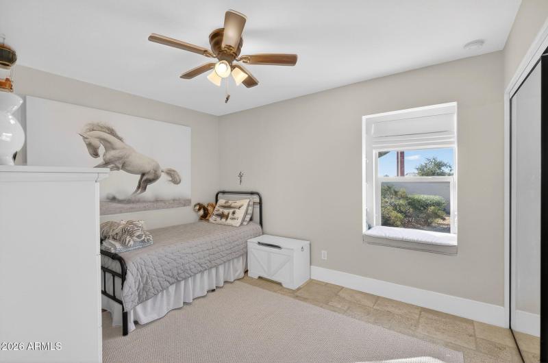 33-web-or-mls-60-E Dixileta Dr