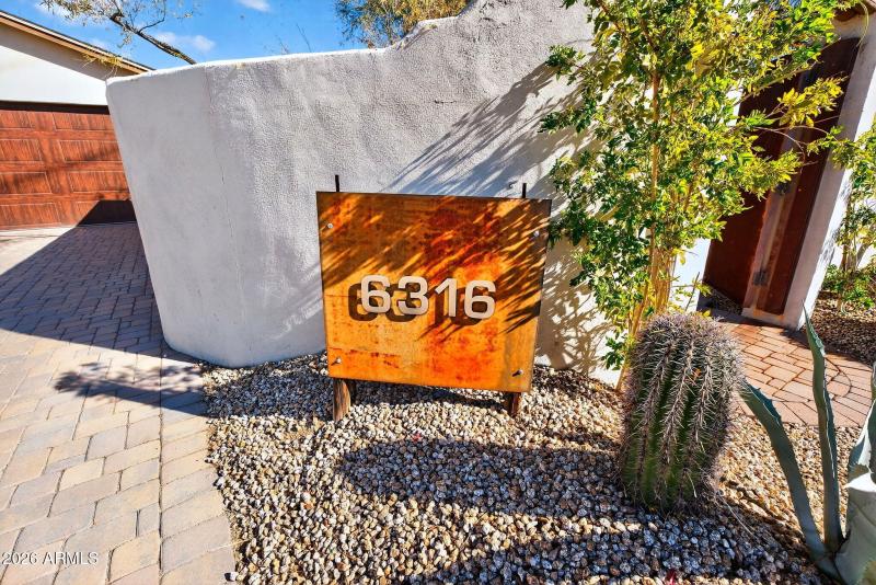 88-web-or-mls-90-E Dixileta Dr