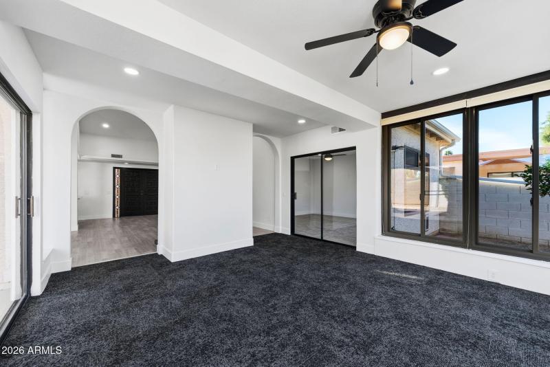 011__10542 E Bellflower Dr
