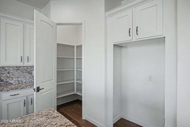 8032 E June Cir-13