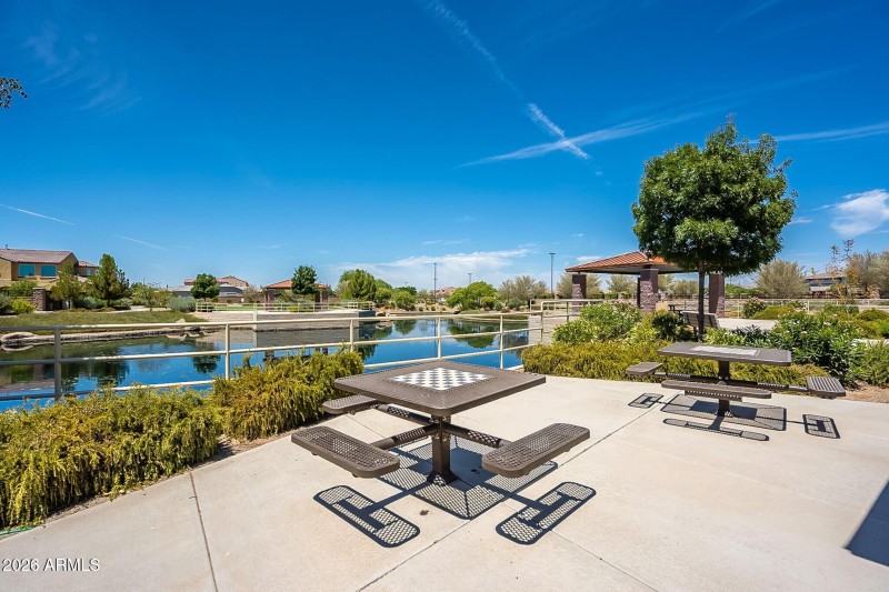 TheBRIDGES_GilbertPark