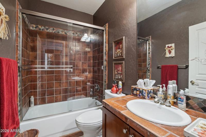 31-web-or-mls-W Sierra Madre Ave-S2001-0