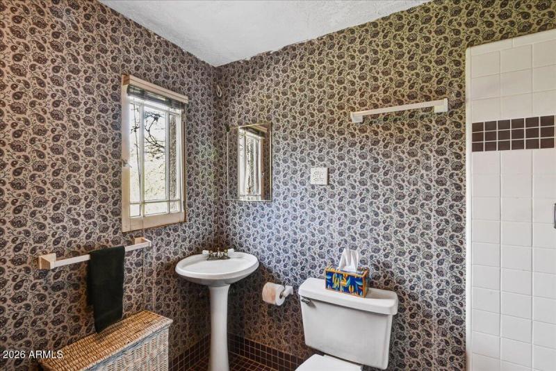 Casita bathroom