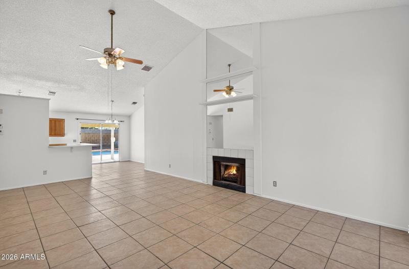 6-web-or-mls-13-E La Puente Ave