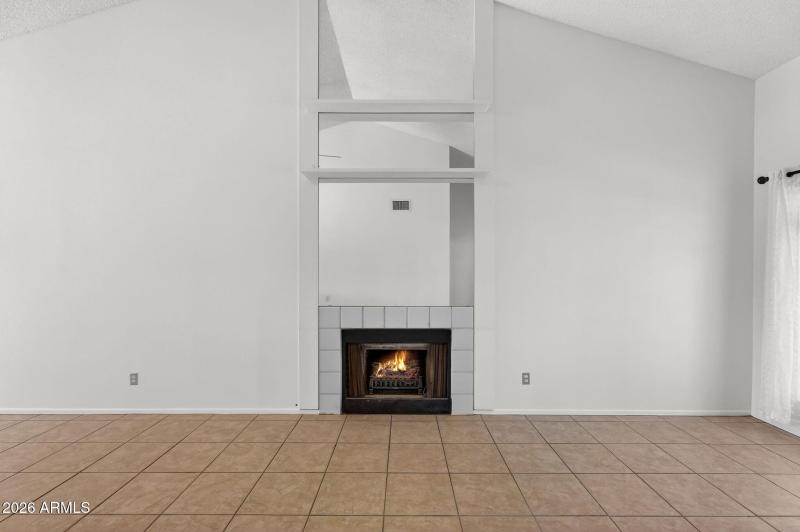 10-web-or-mls-17-E La Puente Ave