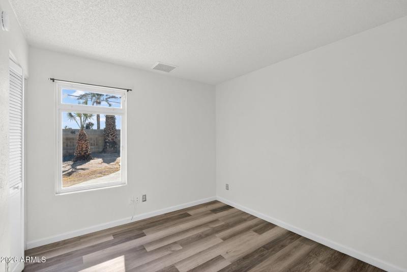 21-web-or-mls-01-E La Puente Ave