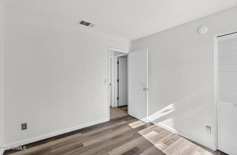 22-web-or-mls-02-E La Puente Ave