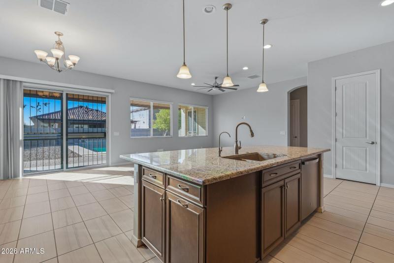 12-web-or-mls-Interior-23