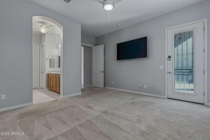 24-web-or-mls-Interior-3