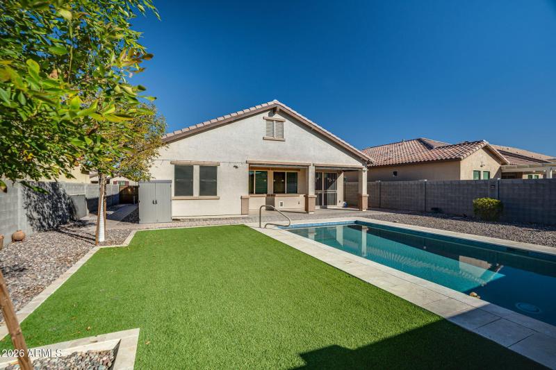 40-web-or-mls-Exterior-13