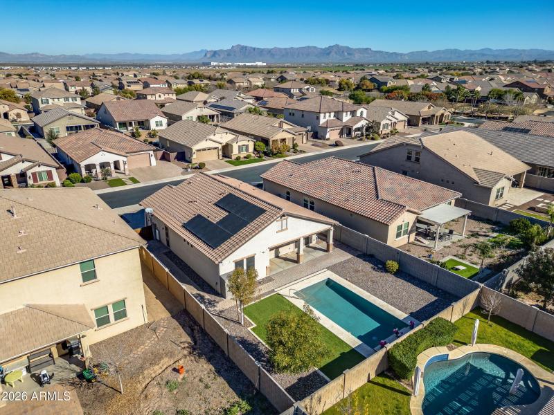 51-web-or-mls-Exterior-49