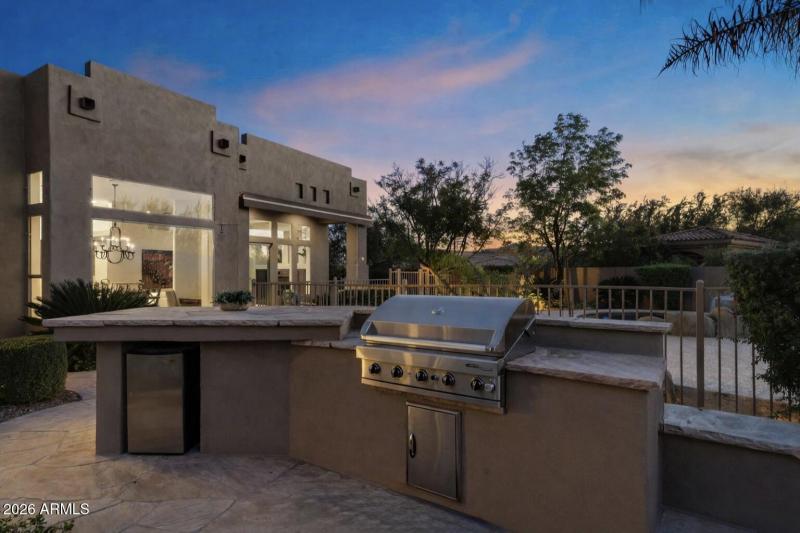 Outdoor Barbecue and Kitchen