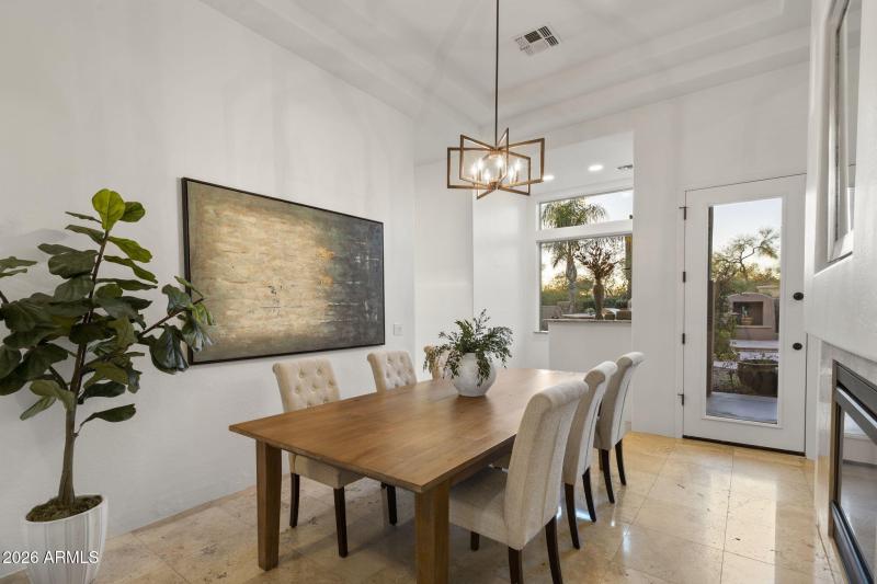 Formal Dining with Bar