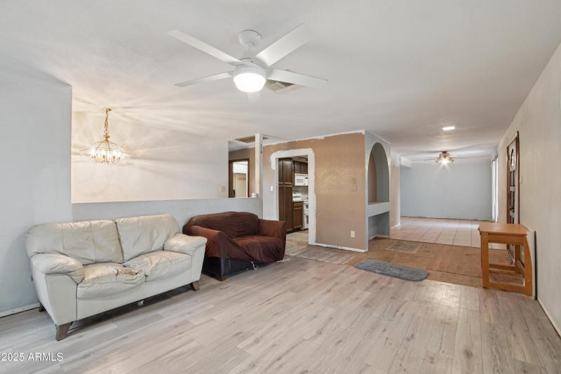 10-print-E Evergreen St-S0509-010