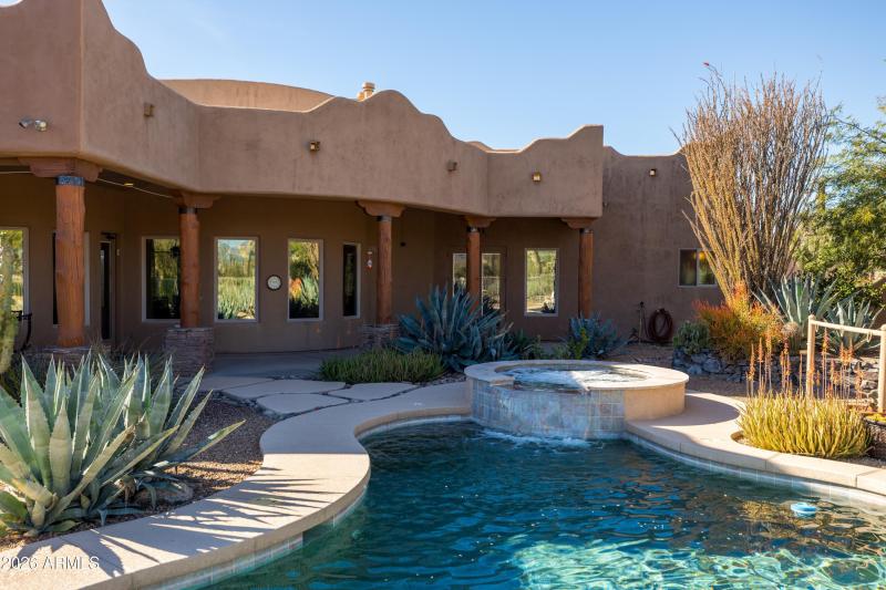 Entertainer's Backyard