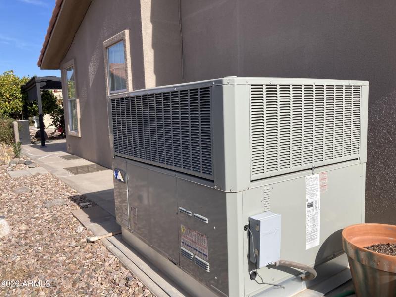 8) 52311-677cb1b34ddf2