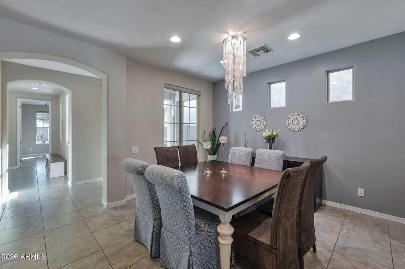 1-web-or-mls-QP- 780_7335