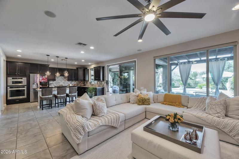 4-web-or-mls-QP- 780_7340