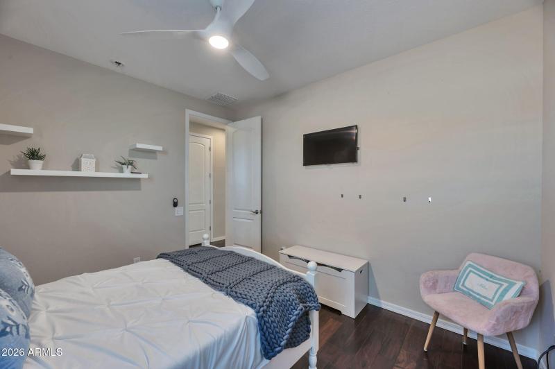 12-web-or-mls-QP- 780_7359