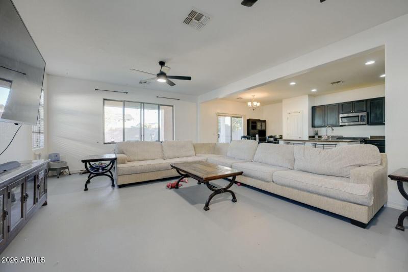 40884 W Bedford Dr - Web Quality - 006 -