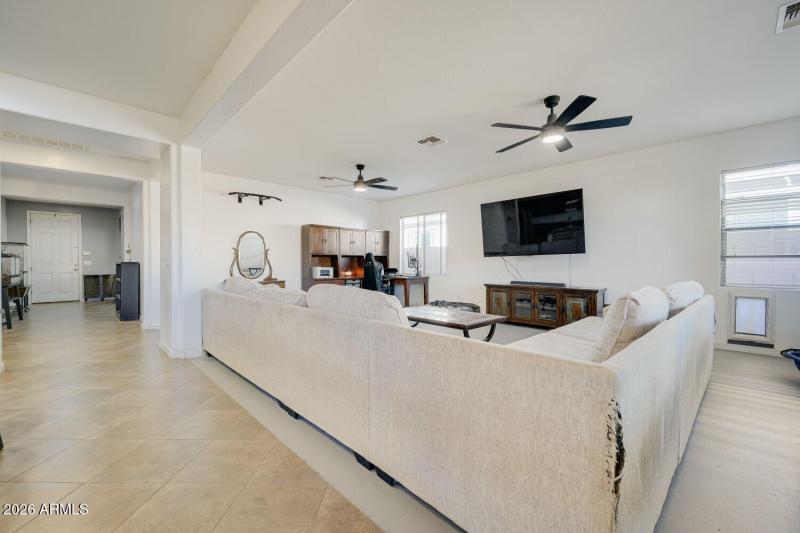 40884 W Bedford Dr - Web Quality - 008 -