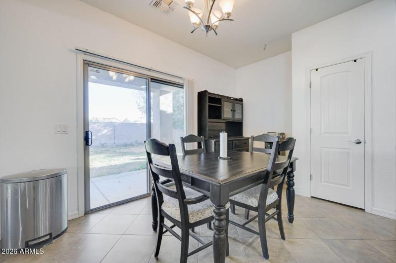 40884 W Bedford Dr - Web Quality - 009 -