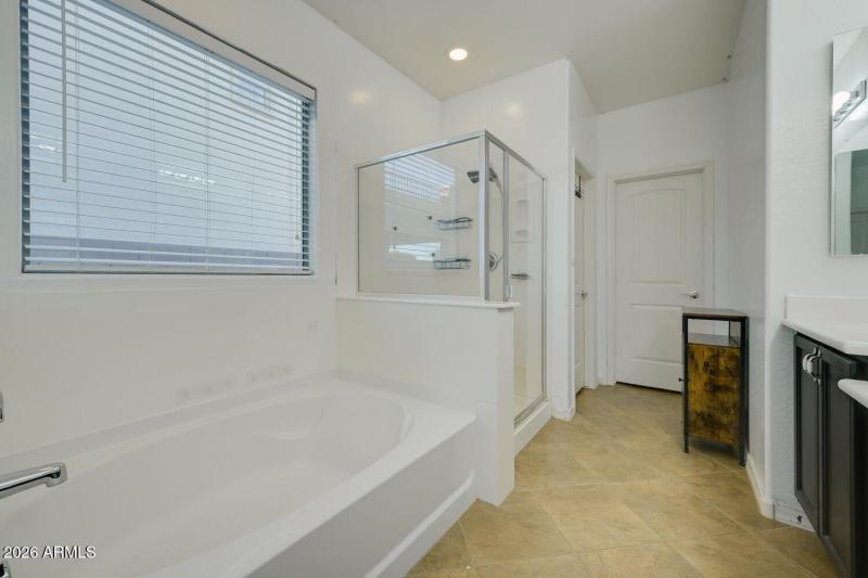 40884 W Bedford Dr - Web Quality - 020 -