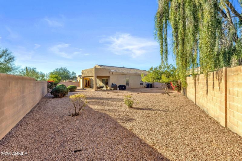 40-web-or-mls-8953-e-calle-buena-vista