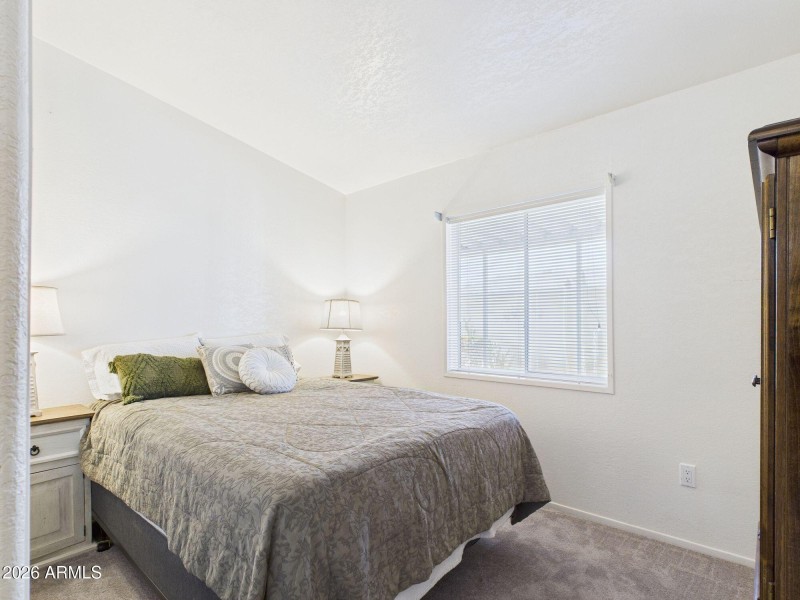 13-web-or-mls-CAM03379G0-PR0171-STILL013