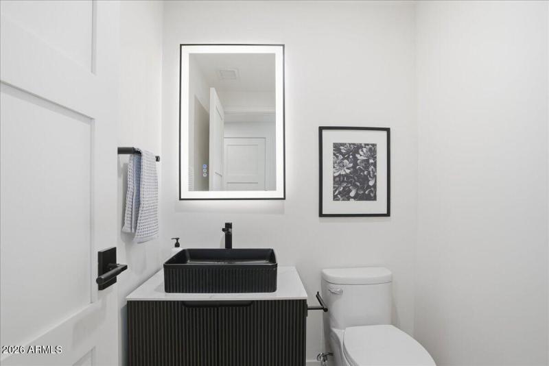 37-10555 E Bella Vista Dr_RedHogMedia