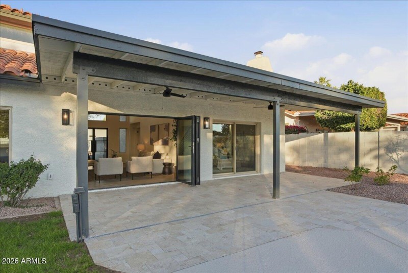 41-10555 E Bella Vista Dr_RedHogMedia