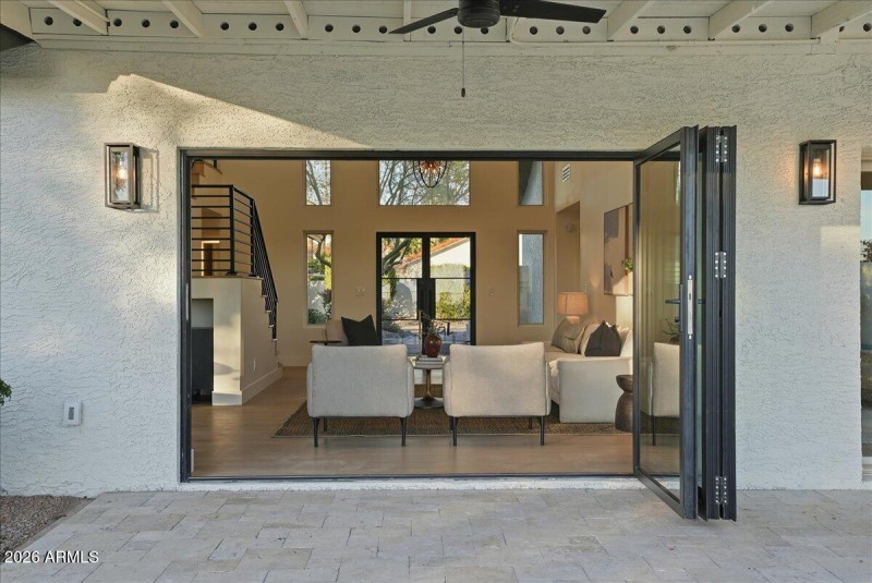 42-10555 E Bella Vista Dr_RedHogMedia