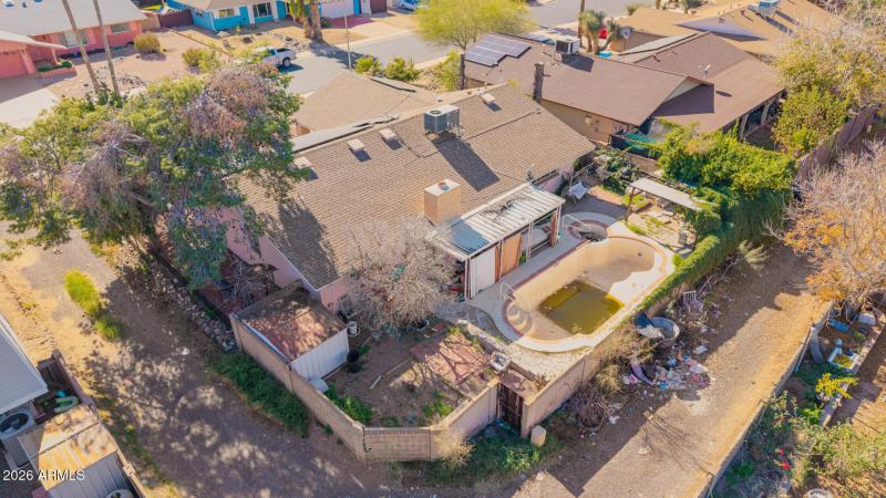 11 - Caribbean Drone