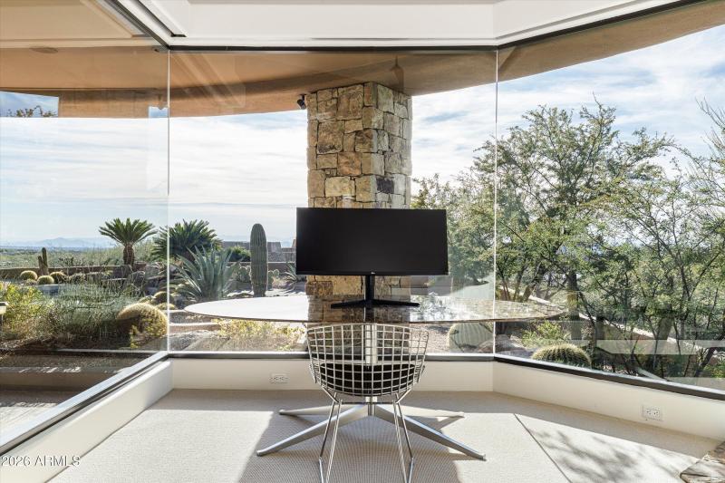 Primary Sitting Area