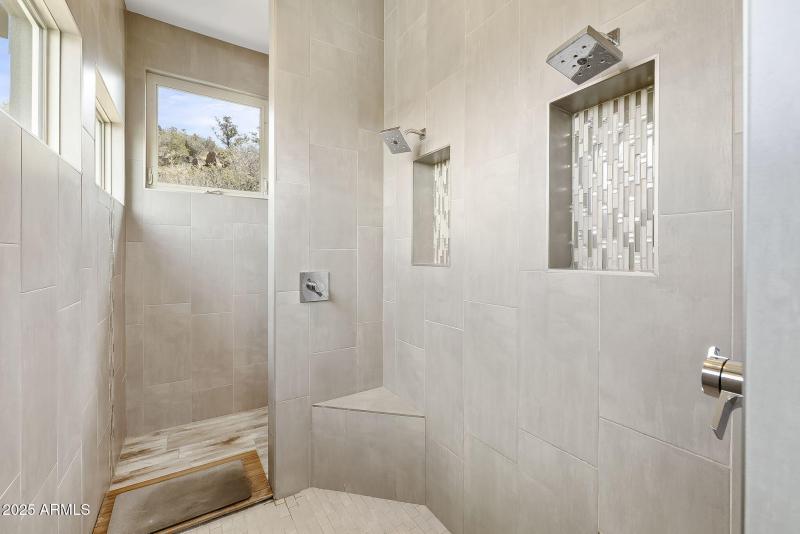 50-Primary Bathroom 4