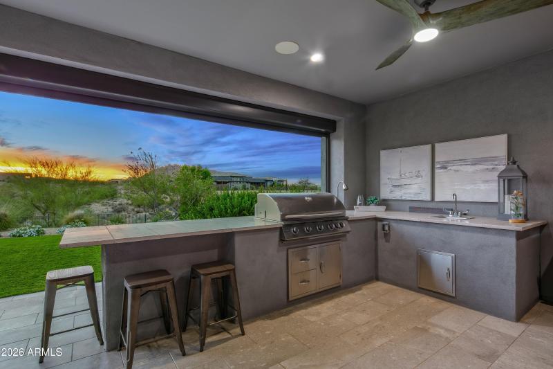 028_Al Fresco Grilling and Dining