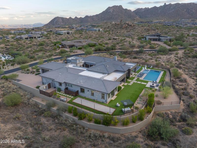 067_Tom's Thumb - The McDowell's