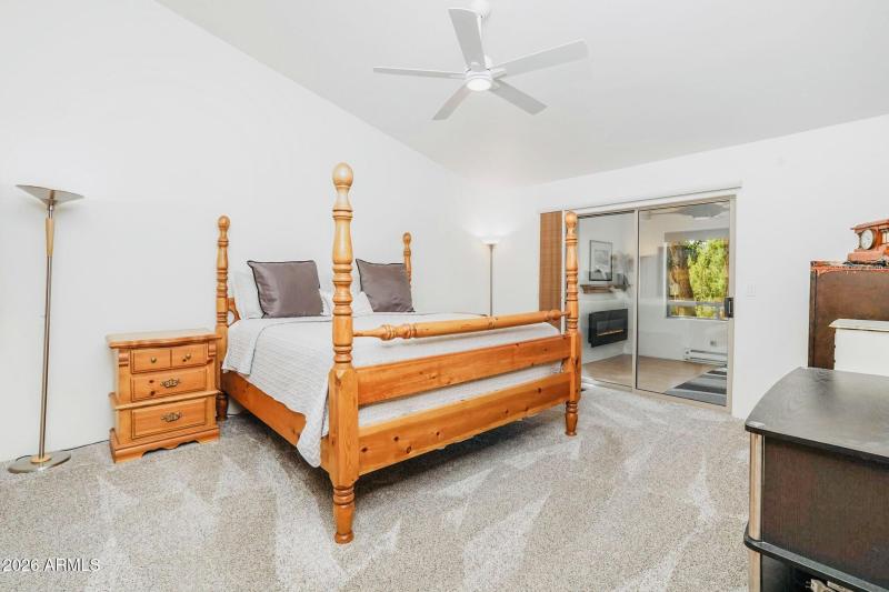 DownstairsMasterBed 1