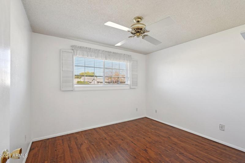 30-web-or-mls-W Banff Ln.-S2101-030