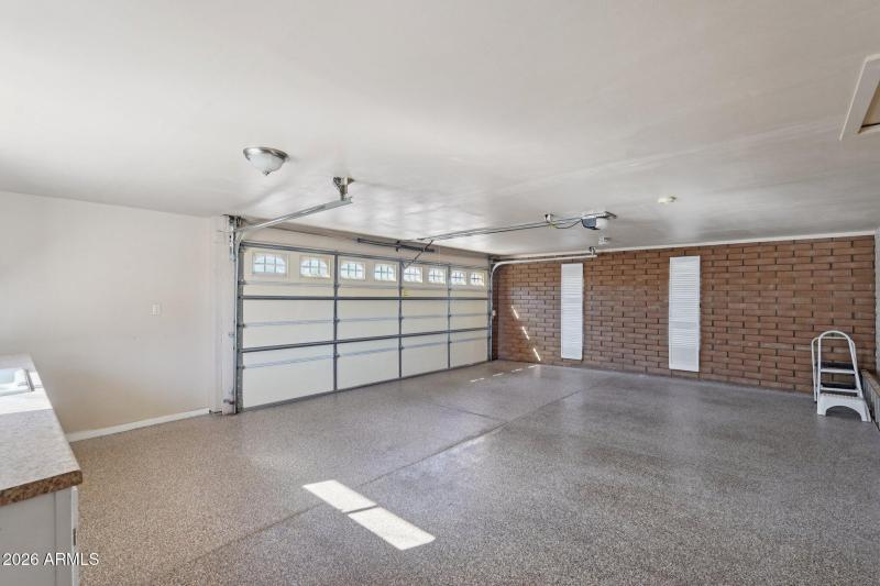 38-web-or-mls-W Banff Ln.-S2101-038