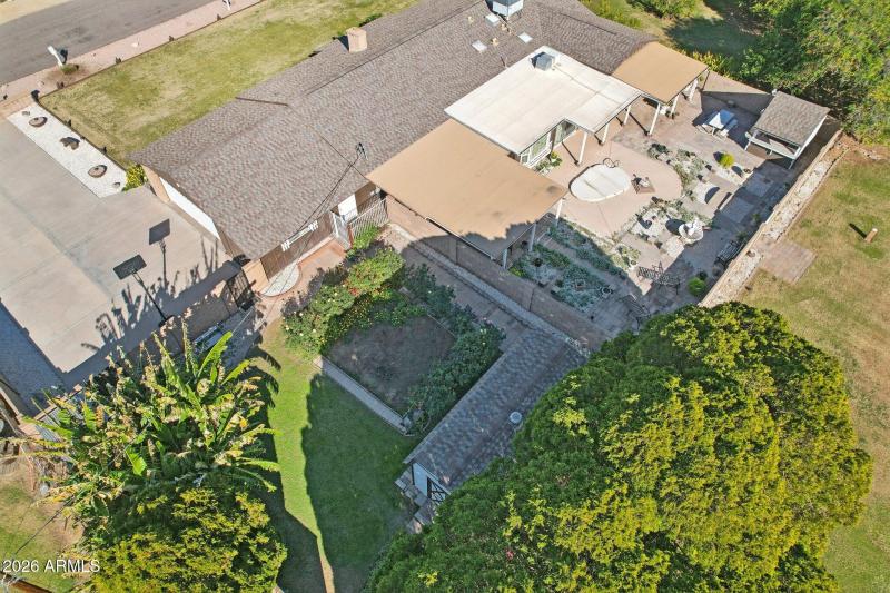 64-web-or-mls-W Banff Ln.-S2101-062