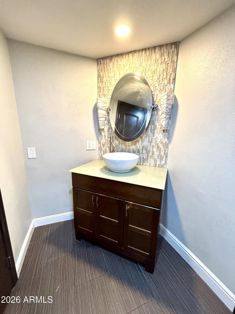 Master Bedroom/Bathroom Vanity