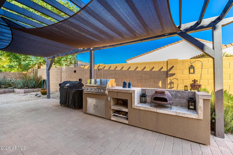 Outdoor Kitchen